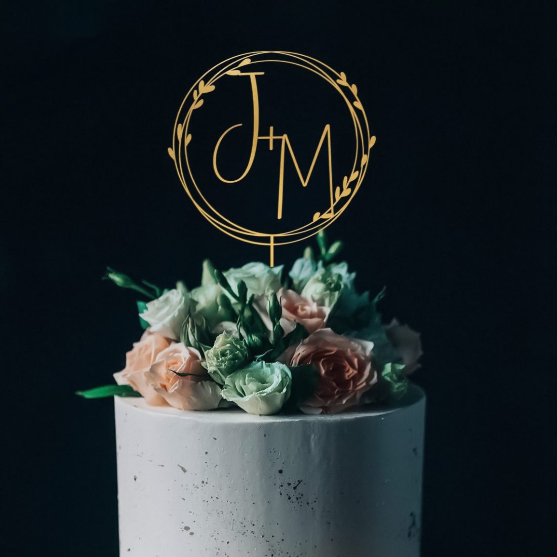 Use your wedding monogram as a cake topper